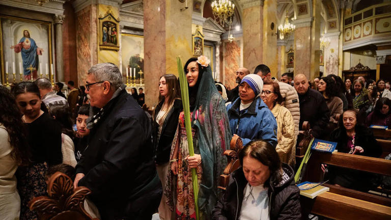 Israeli police block Palm Sunday